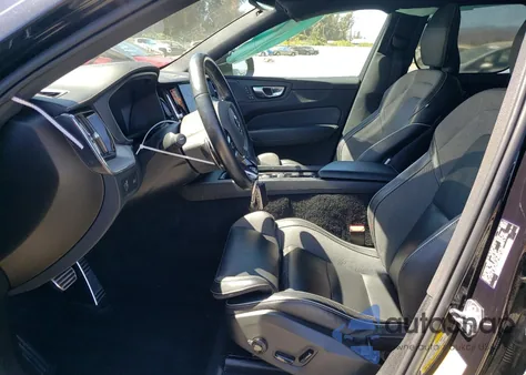 2020 Volvo Xc60 T5 R-Design из США, поврежденный, VIN YV4102RM6L1589332